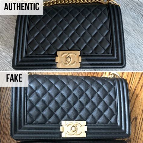 chanel boy真假分辨|Chanel bag real or real.